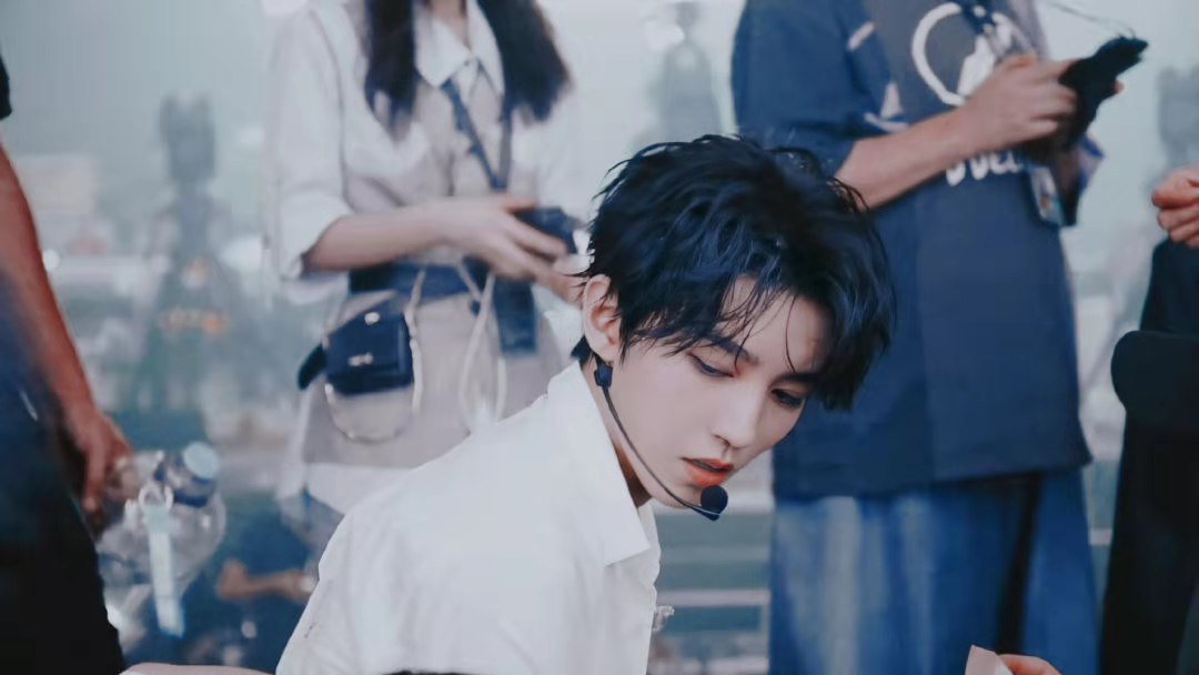 王俊凯美图丨星途很长,愿伴你来日方长 - 哔哩哔哩