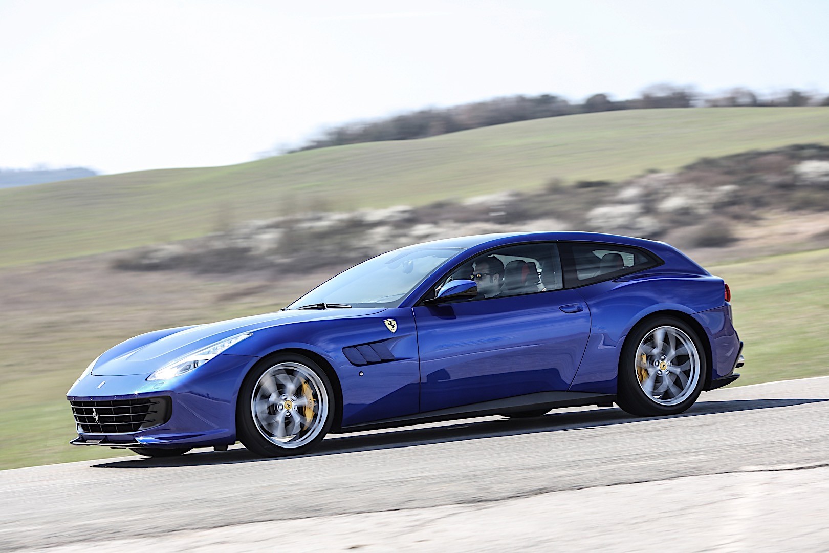 ferrari gtc4lusso t