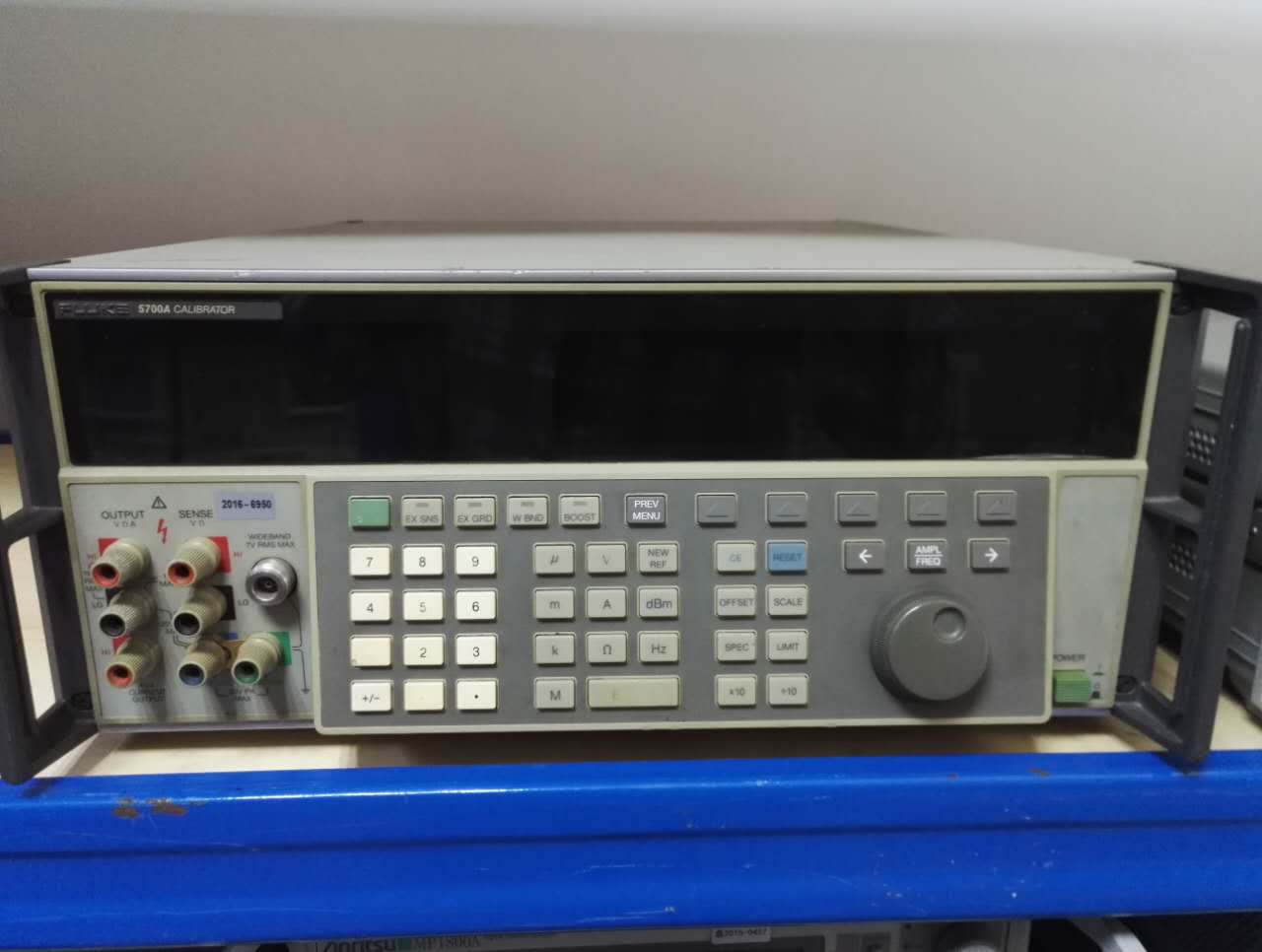 闲置Fluke5700A/5725A多功能校准器 哔哩哔哩