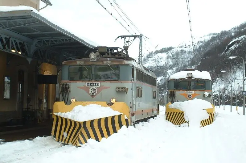 科普 默默无闻的法国国家铁路cn1号 Cn4号自行式旋转式除雪车 哔哩哔哩