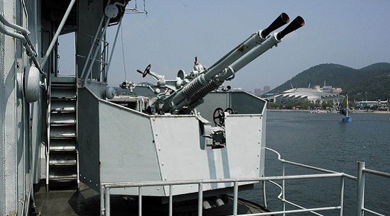 改进基本型在建造使用中暴露的问题 ②双57毫米舰炮改为双37毫米舰炮
