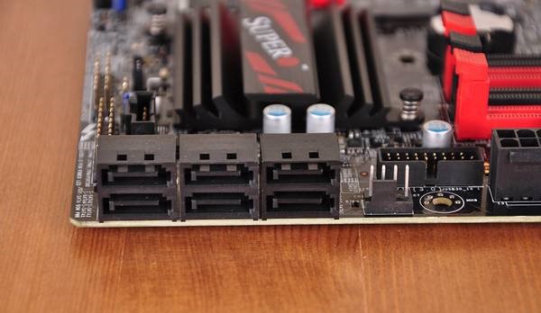 主板上的sata接口