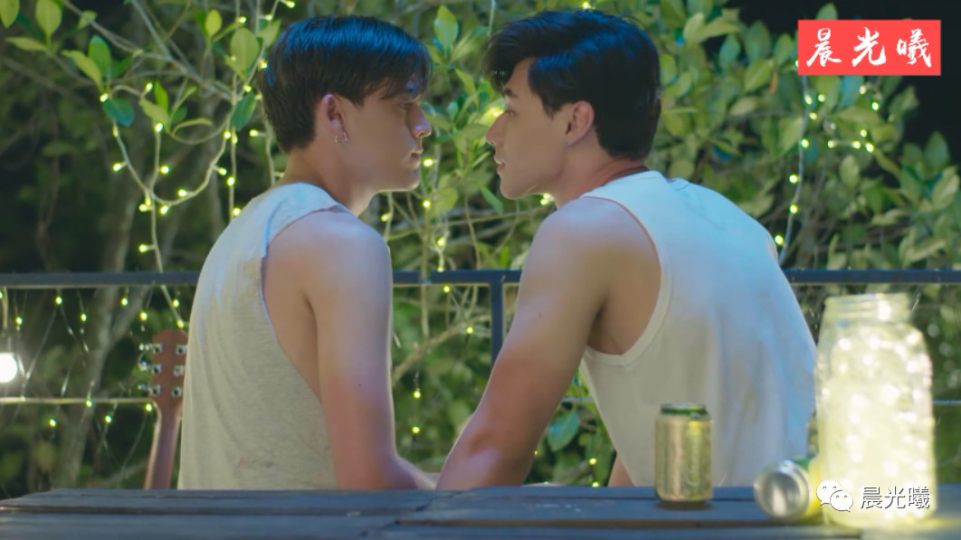 两个男人同床共枕第三集│家教哥哥来我家