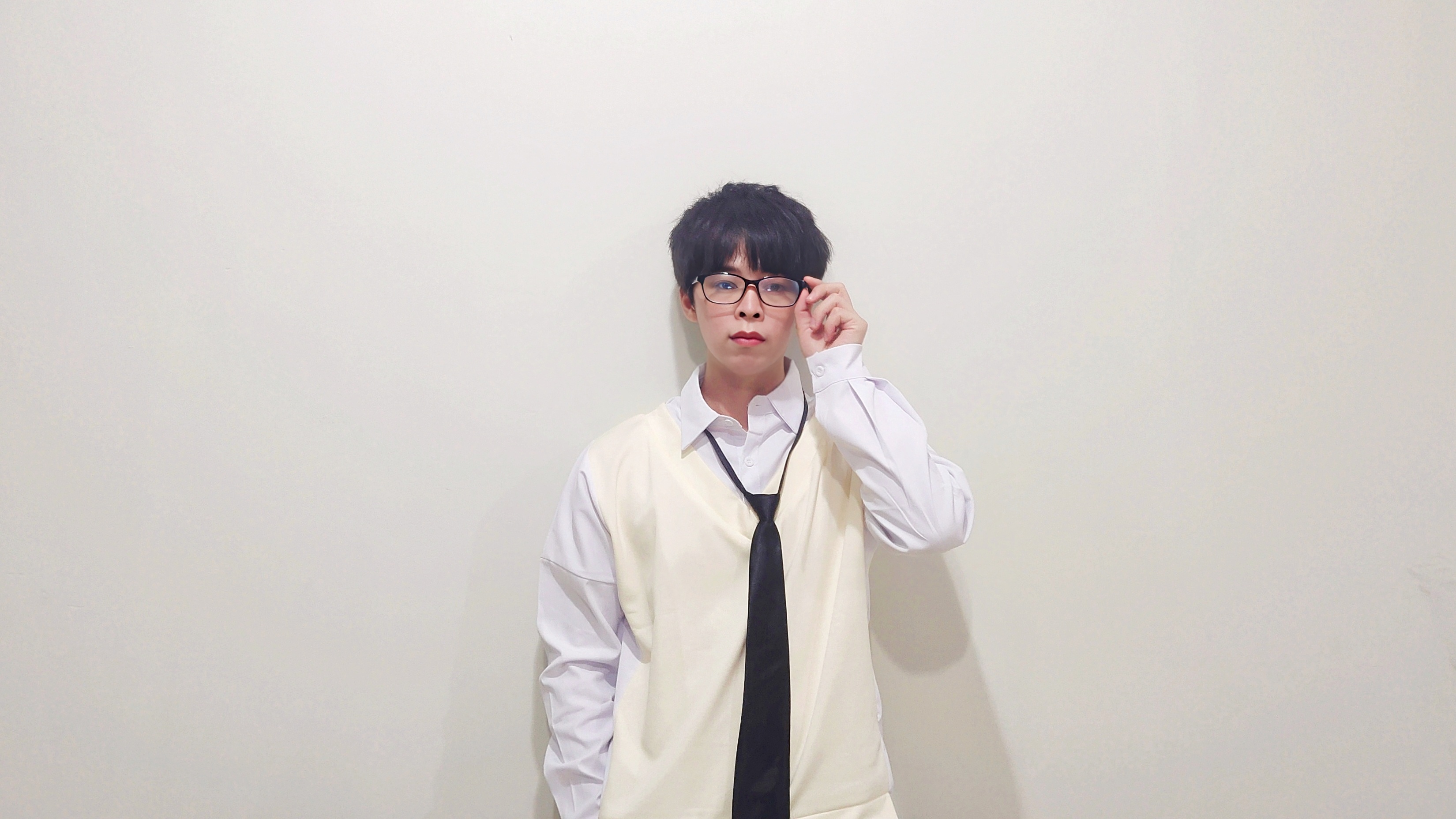 罗俊林秋季学生装曝光,青春阳光气质非凡