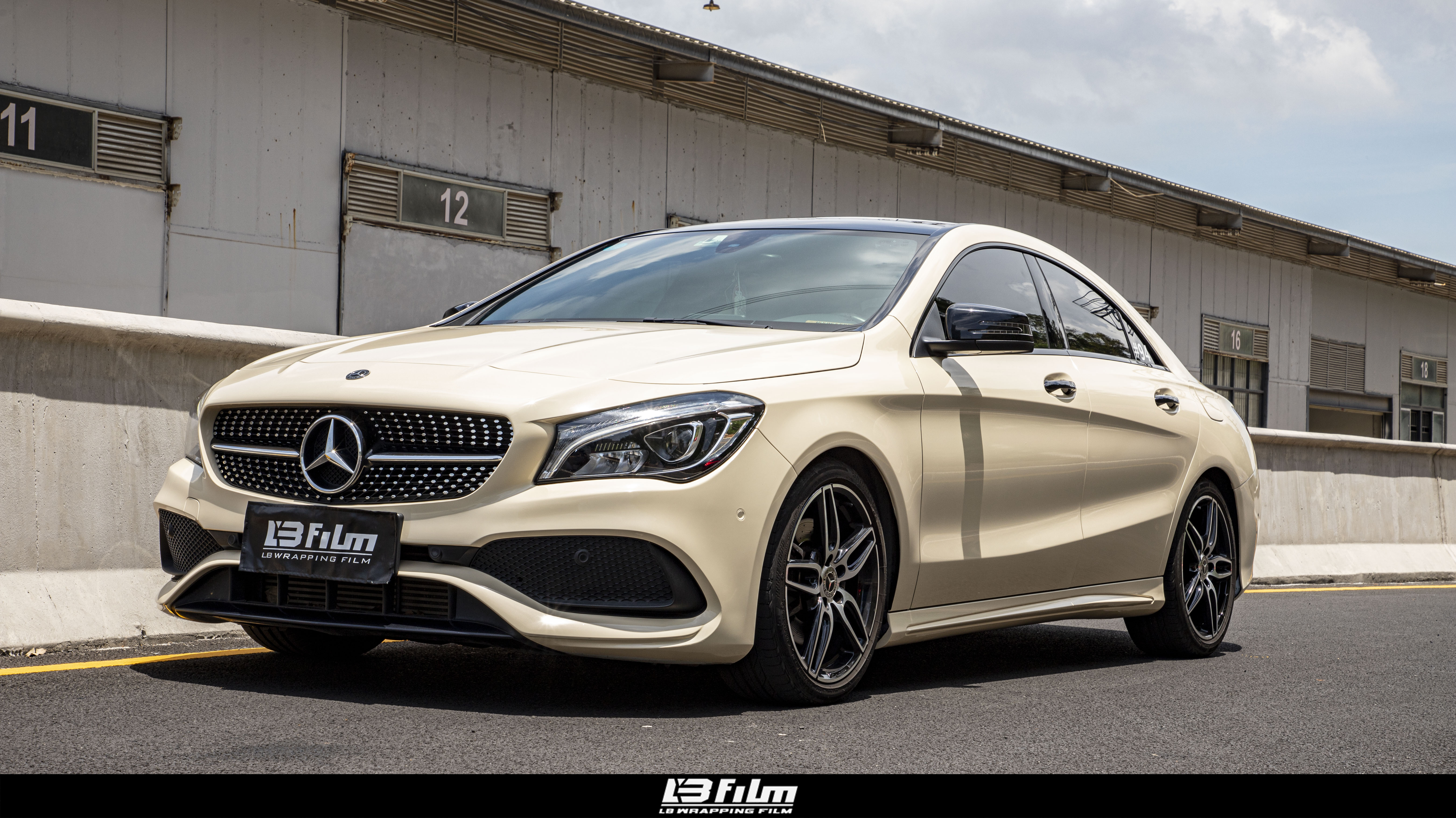 柔和稳重耐人寻味的颜色lb卡其米兰改色膜