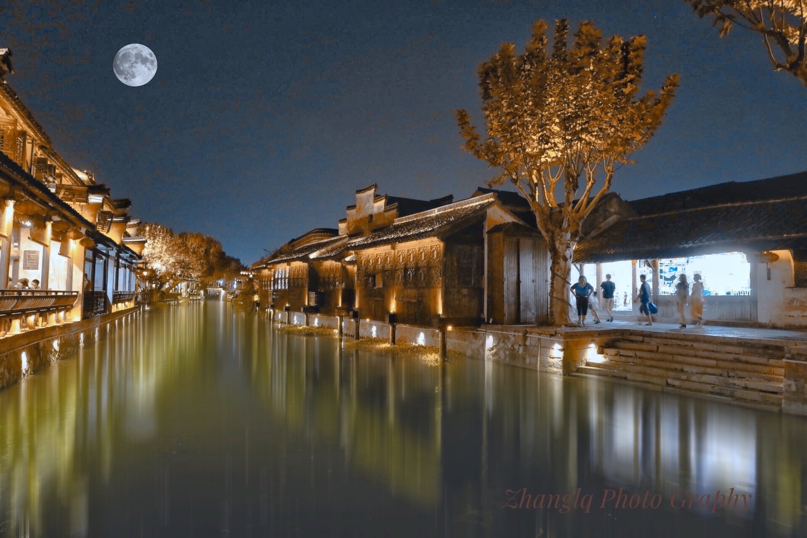 南浔古镇东大门夜景