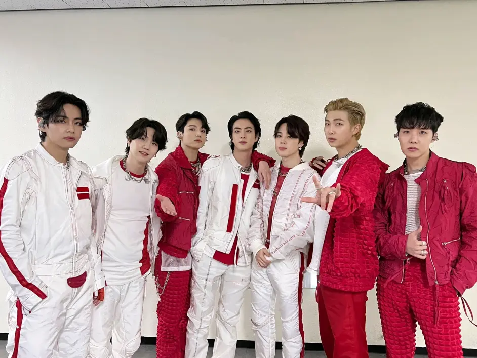 K Pop艺人日本金唱片22获奖情况 Bts横扫十奖 Enhypen斩获亚洲部门新人赏 哔哩哔哩 K Pop艺人日本金唱片22获奖情况 Bts横扫十奖 Enhypen斩获亚洲部门新人赏 哔哩哔哩