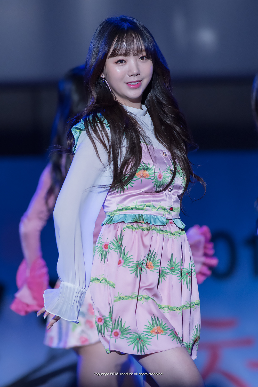 韩国女团lovelyz金智妍的一些图片