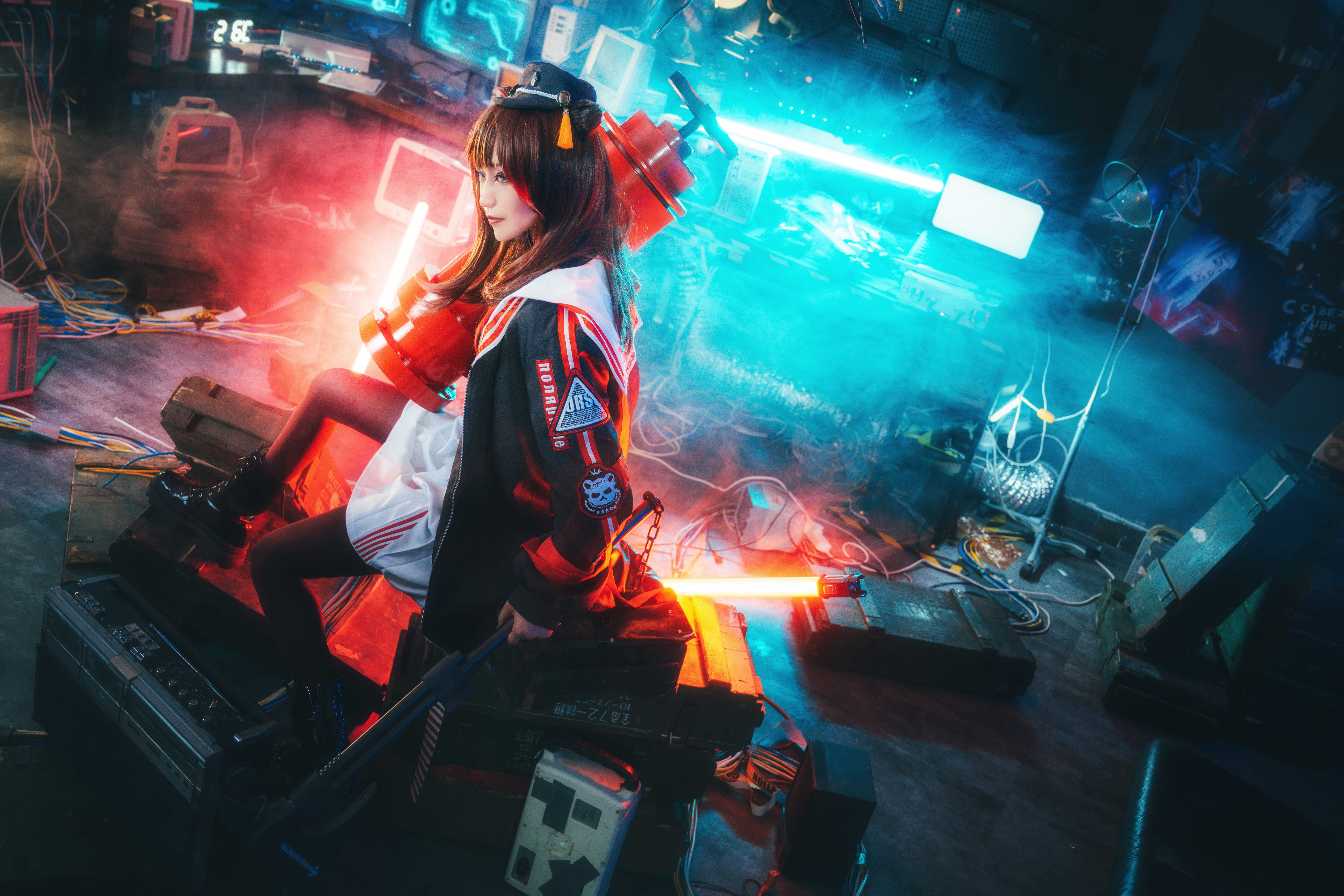 cos |《明日方舟》凛冬 这个凛冬可以单手俯卧撑吗(～~▽~)