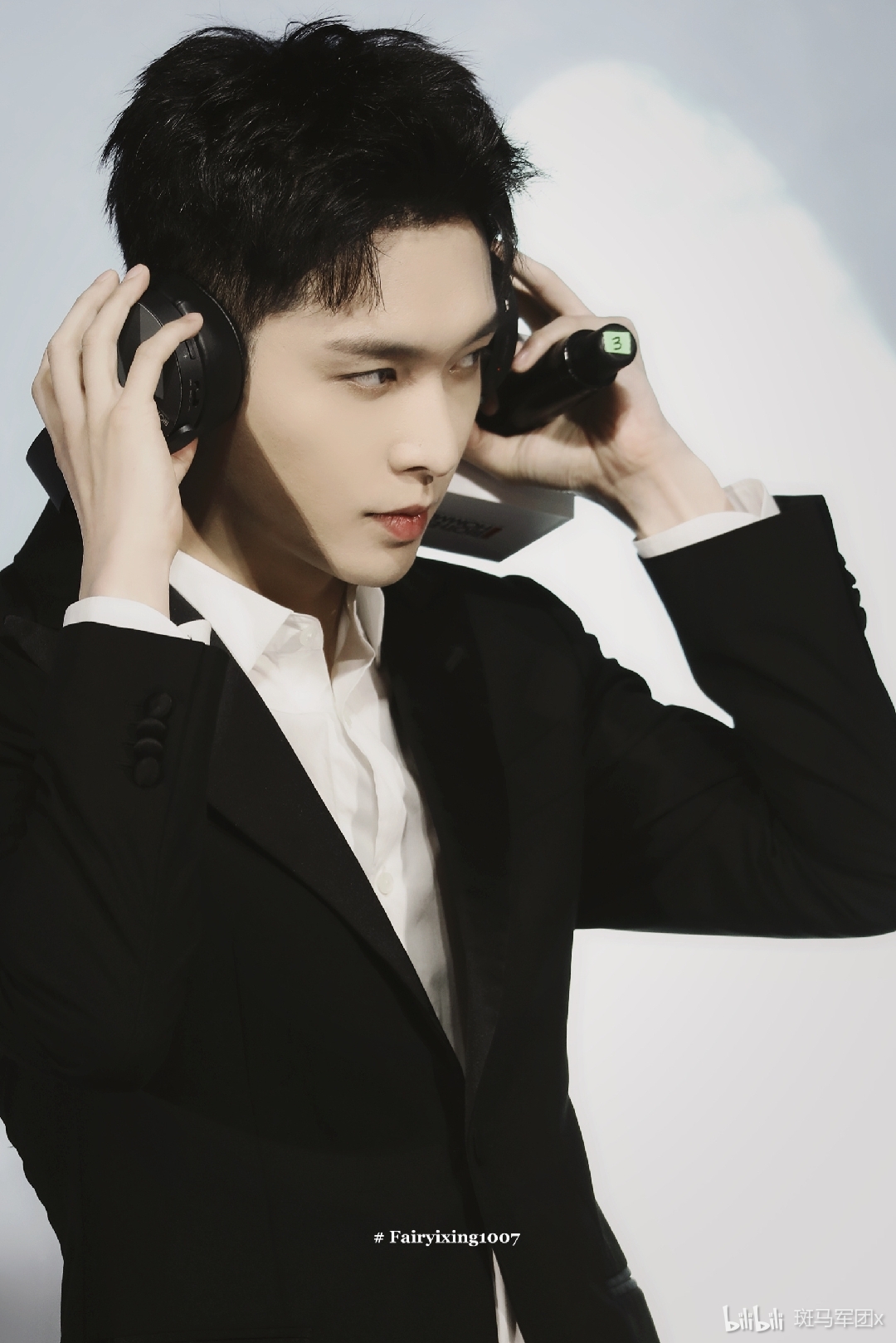 【张艺兴×你】当你喝醉后对他犯花痴.甜.圣诞福利