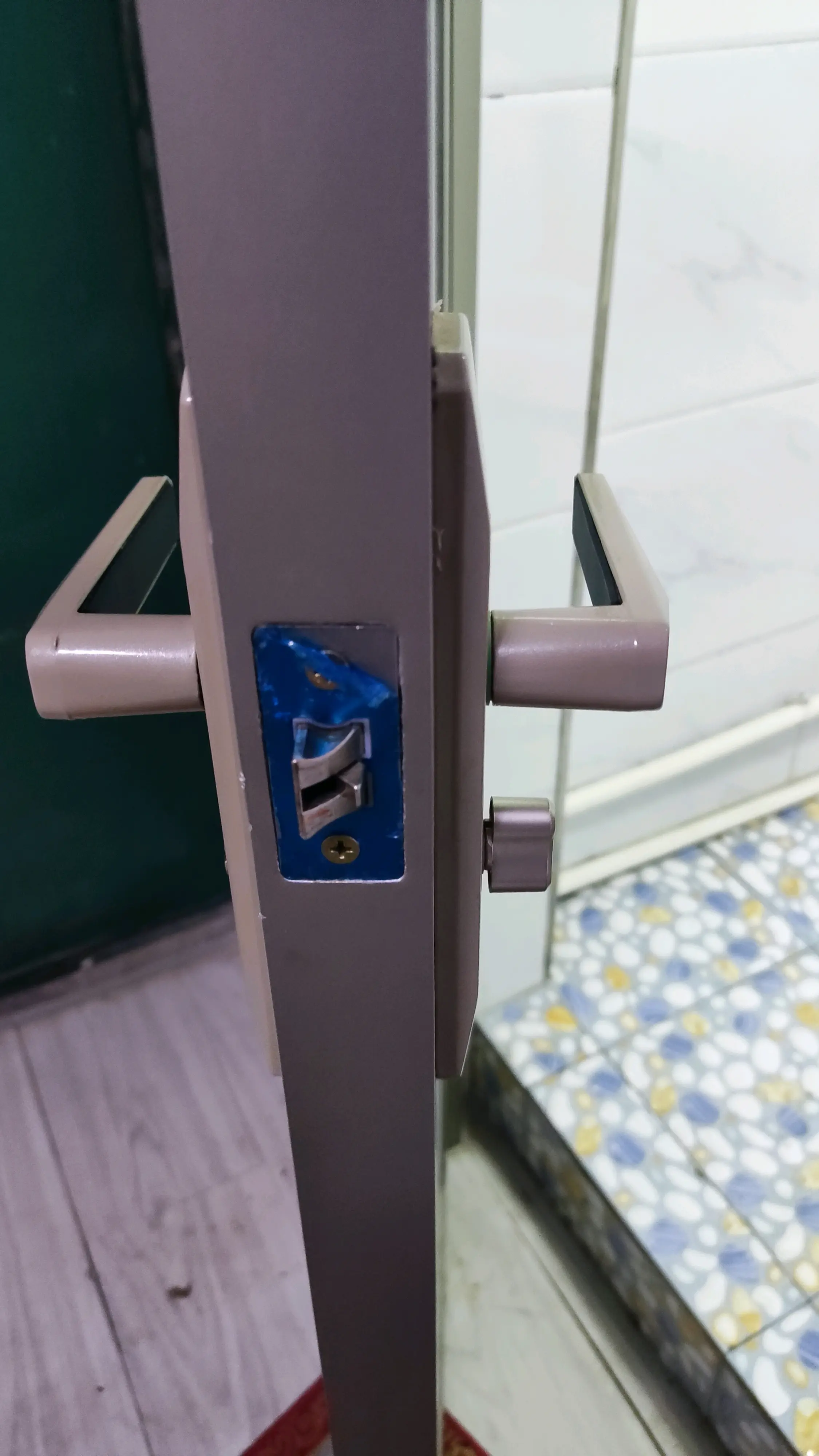 厕所门反锁,网络教程实验结果