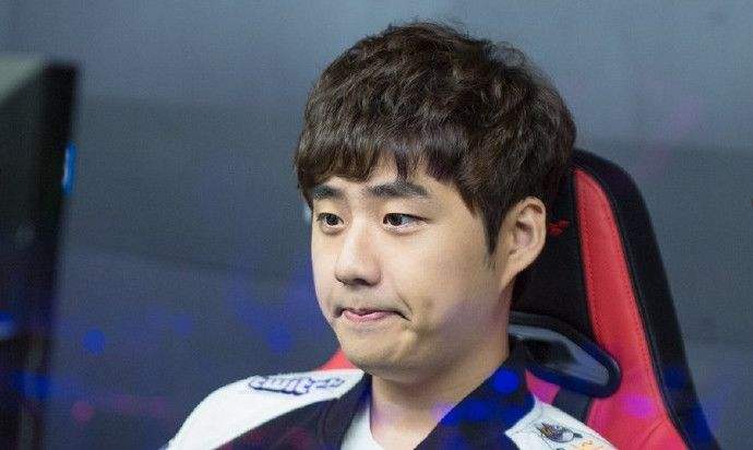 bang远赴北美拿到千万年薪,如果faker离开skt能拿多少?