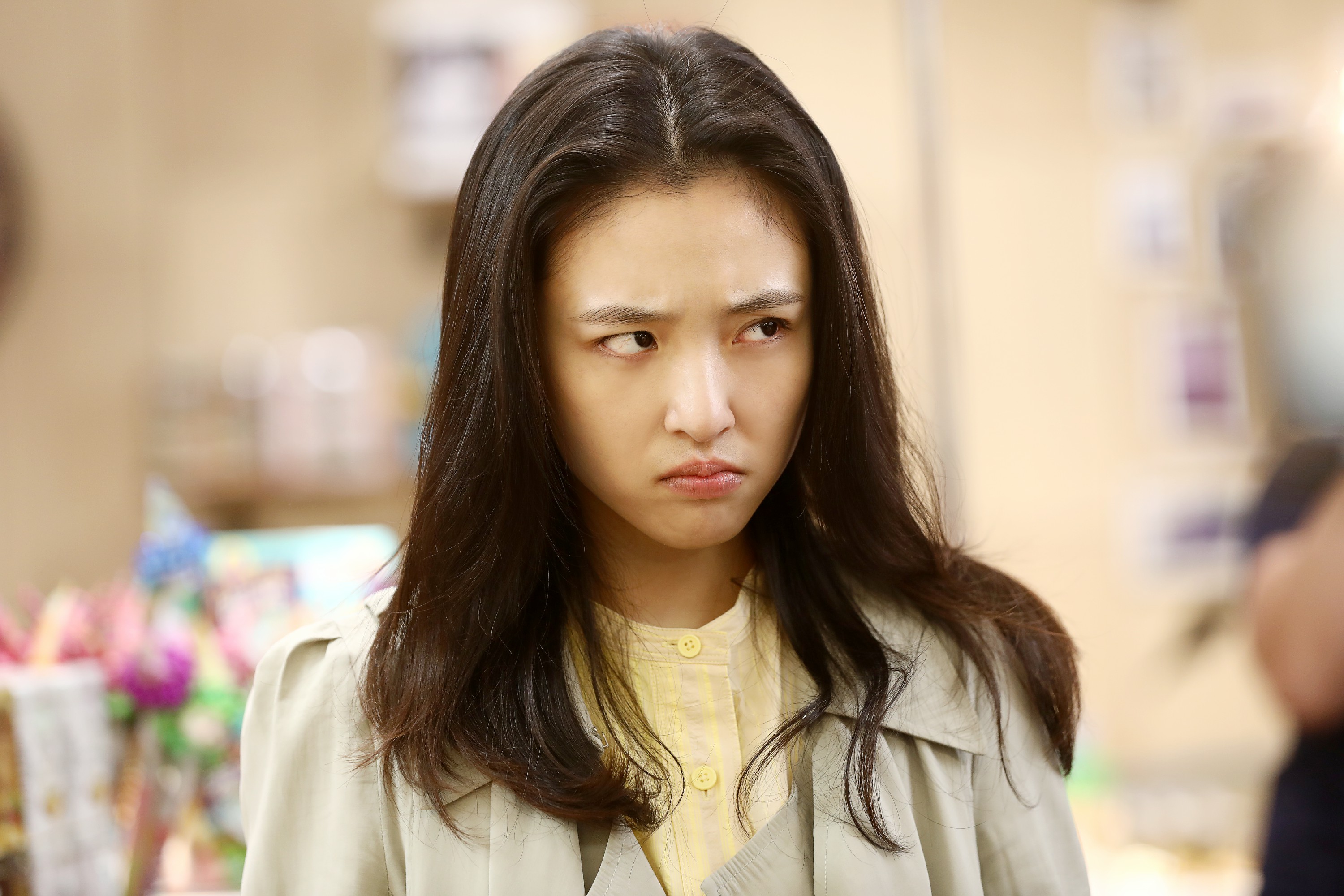 《我只喜欢你》热播 吴倩演绎"戏精"女孩