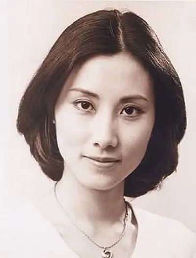 图片[7]-她被誉为“TVB一姐”，曾与罗家英共患难，让曾志伟“跪地道歉”-魔性次元