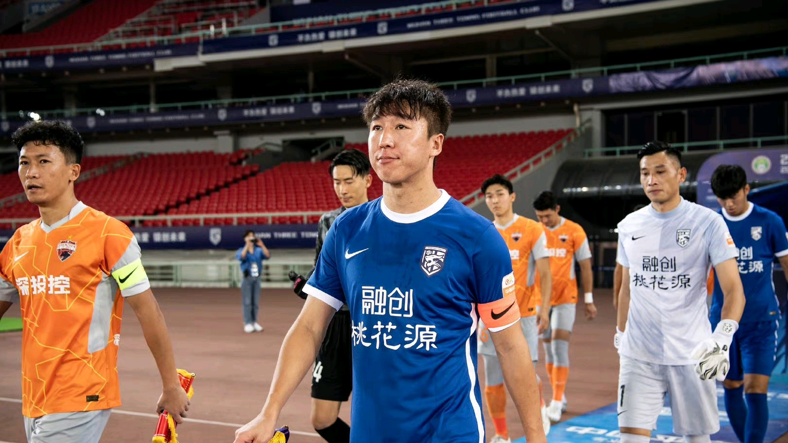 “国足之光”武磊：从足球小将成为世界名将，中国足球第一人_比赛_1_亚冠
