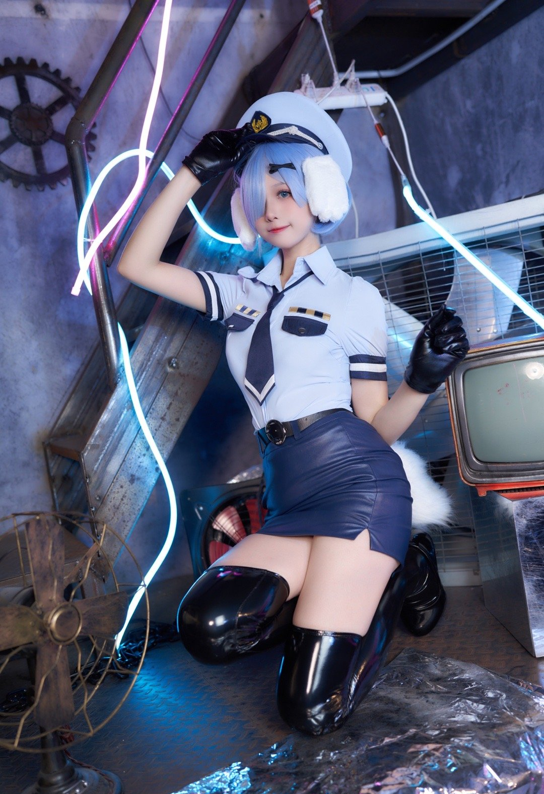 汐殃汐旮旮Re从零开始的异世界生活警服蕾姆Cosplay9