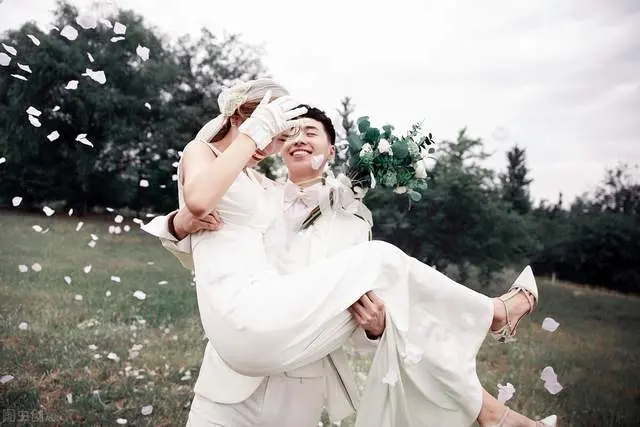 你俩之所以离婚是因为不爱了吗 婚姻可以没有爱但不能没有喜欢 哔哩哔哩