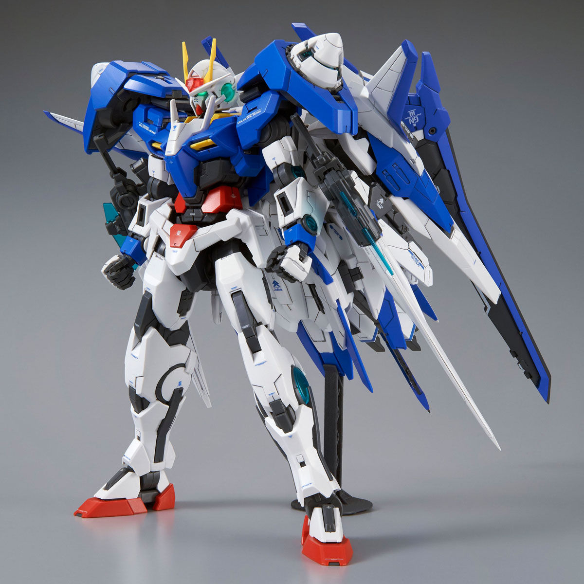 Bandai Spirits HG Mobile Suit Gundam 00V 1/144 00 Gundam Seven Sword/G Plastic Model [BAS2087005 ...