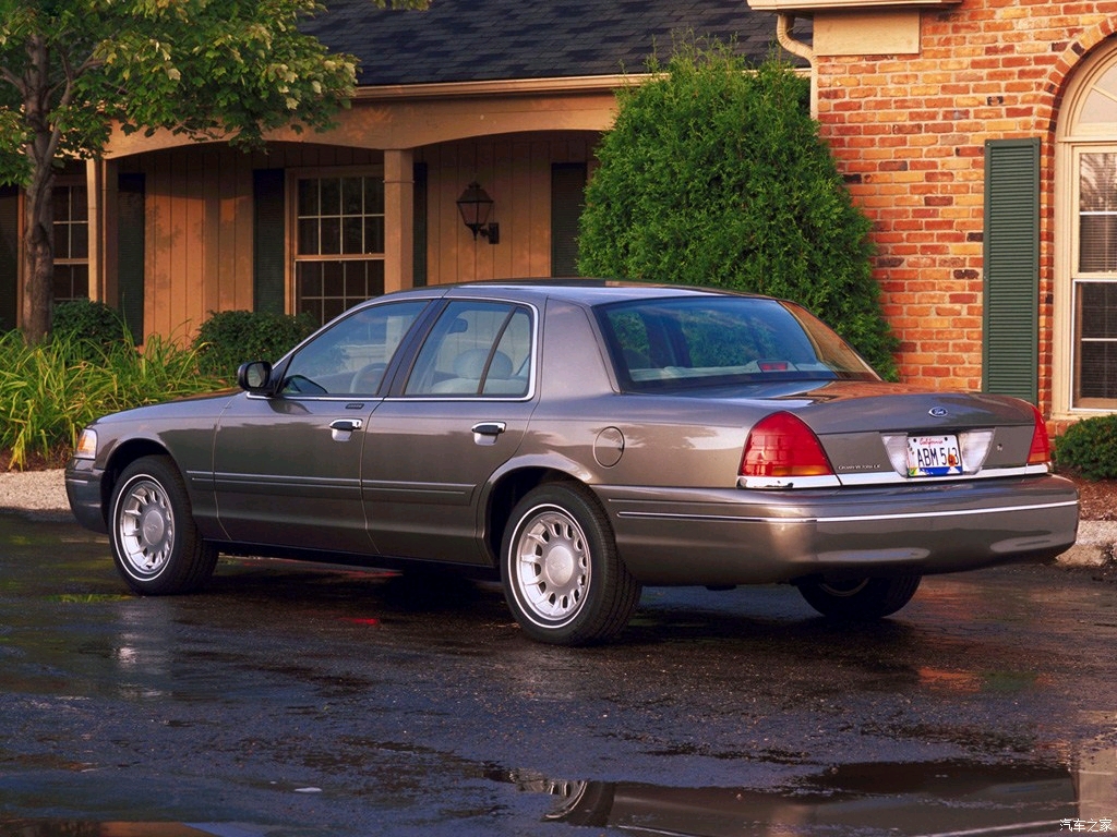 福特crown victoria(维多利亚皇冠)图集