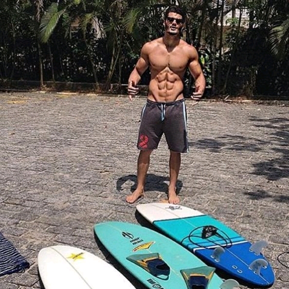 什么是人鱼线,怎么练人鱼线