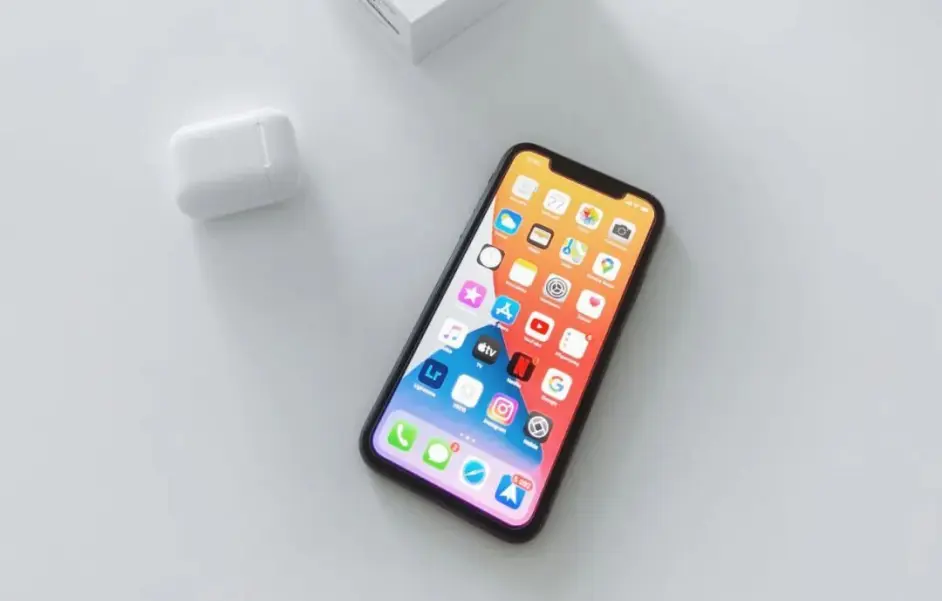 Iphone白苹果无法开机 这些原因你要了解 哔哩哔哩