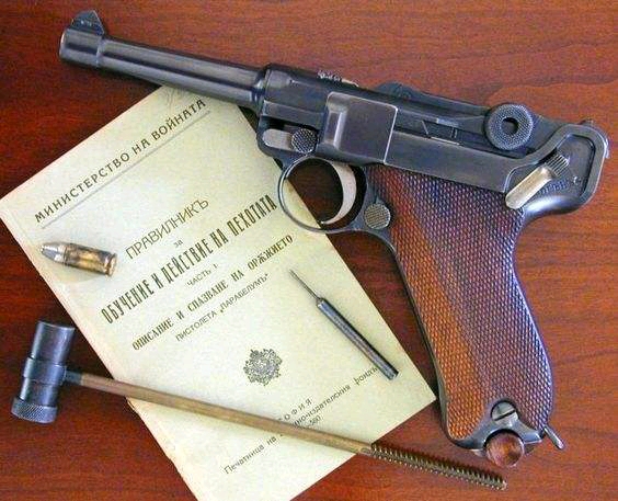 德国二战制式手枪 鲁格P08