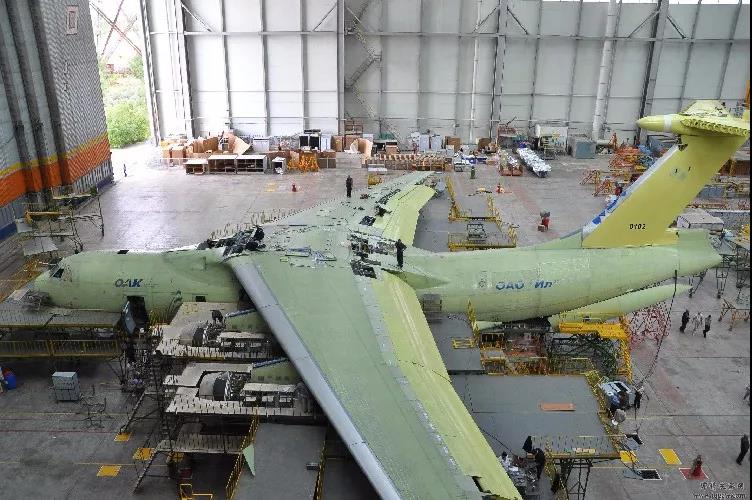 虽然我国已经掌握了隐身轰炸机研发中所涉及的诸多关键技术,但依然