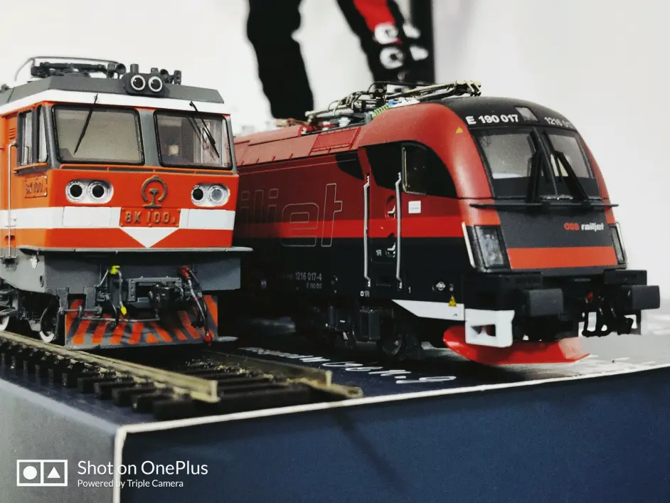 长鸣火车模型工作室8k型电力机车