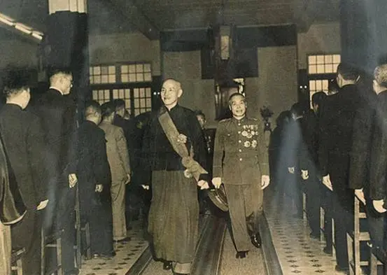 李秀文 李宗仁的正室嫡妻 被妾室夺去宠爱 独自生活晚景凄凉 哔哩哔哩
