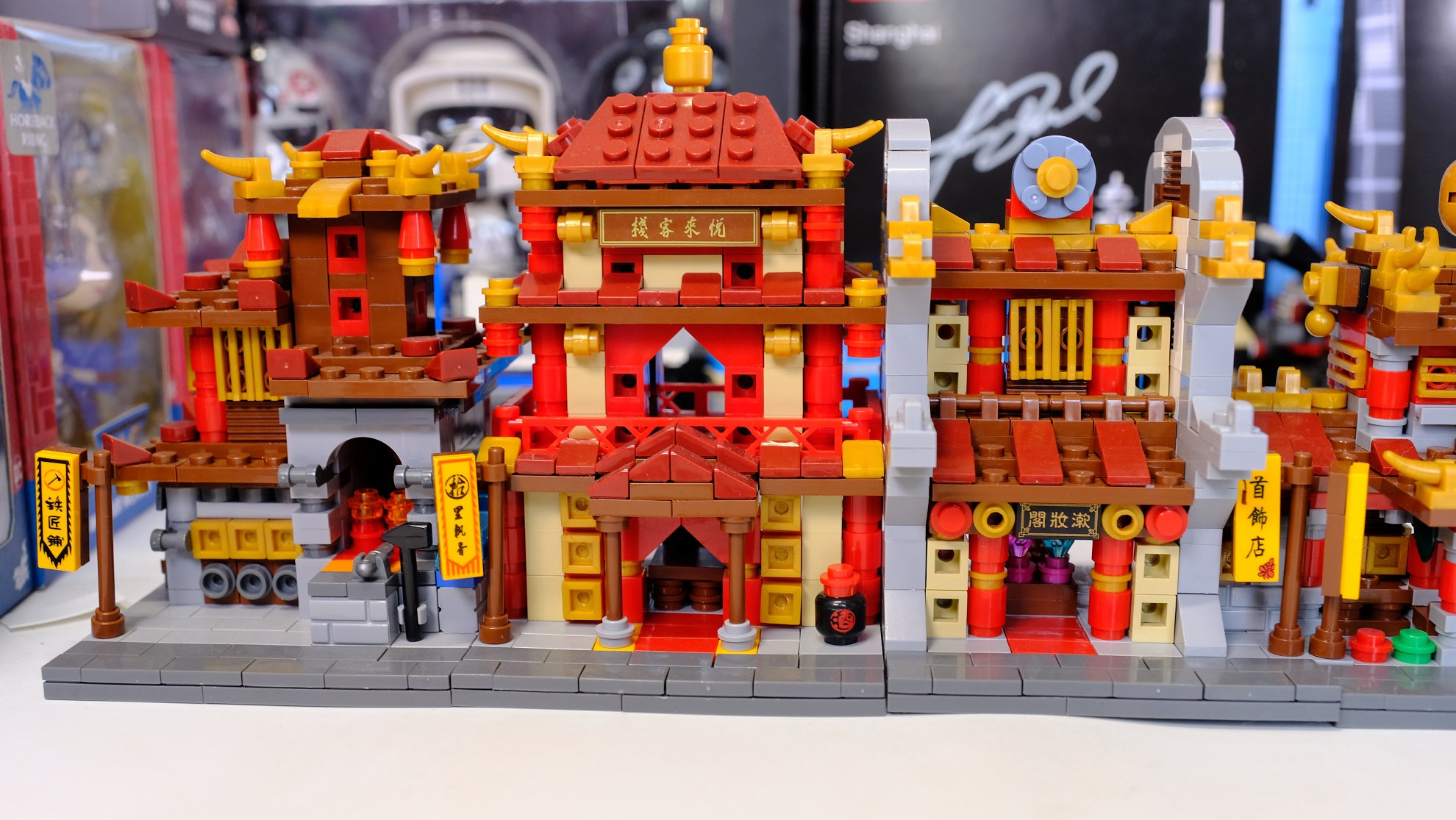 这不是乐高,但一样让你爱不释手:一起来聊聊星堡积木迷你中华街