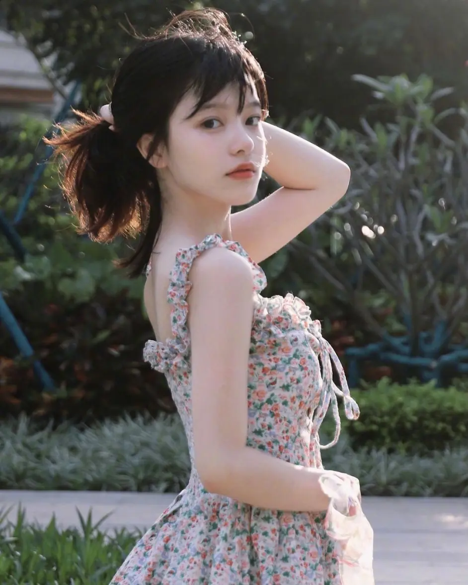美女专栏 葵花妙飞鱼 哔哩哔哩