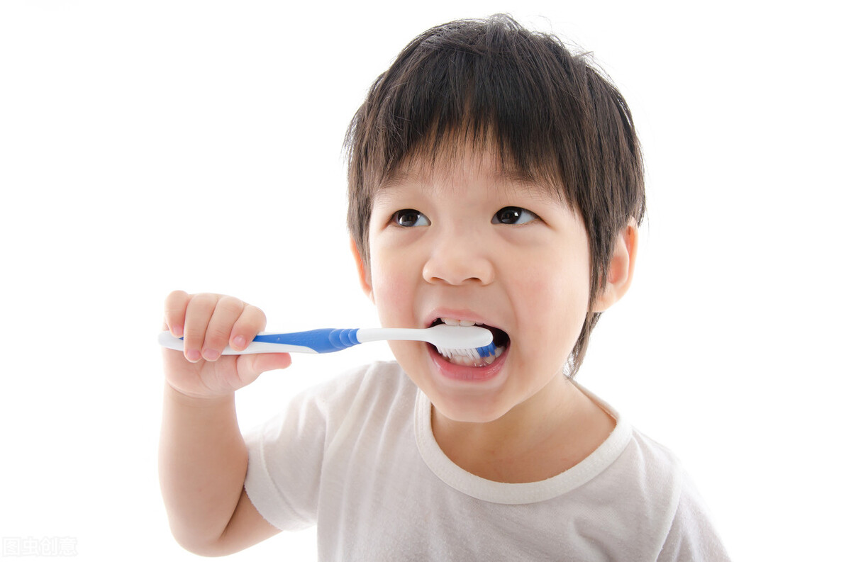 如何让自闭症孩子练习自己刷牙？