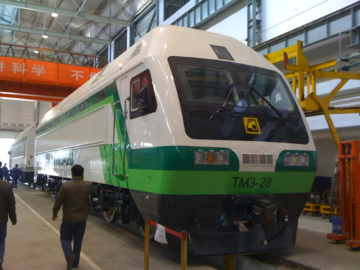 tm1的后辈:tm2,tm3型电力机车