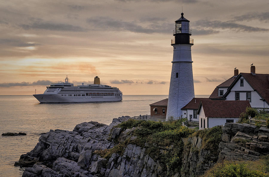 2017--2018北大培文杯中文初赛作品《灯塔》