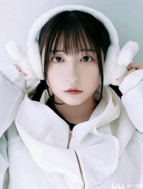 日本纯欲系美少女,丰腴身材超震撼! - 哔哩哔哩