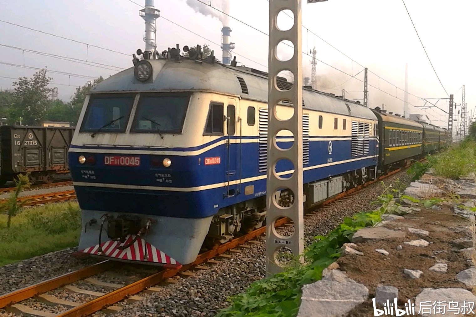 南仇站,八月初的清晨拍车体验