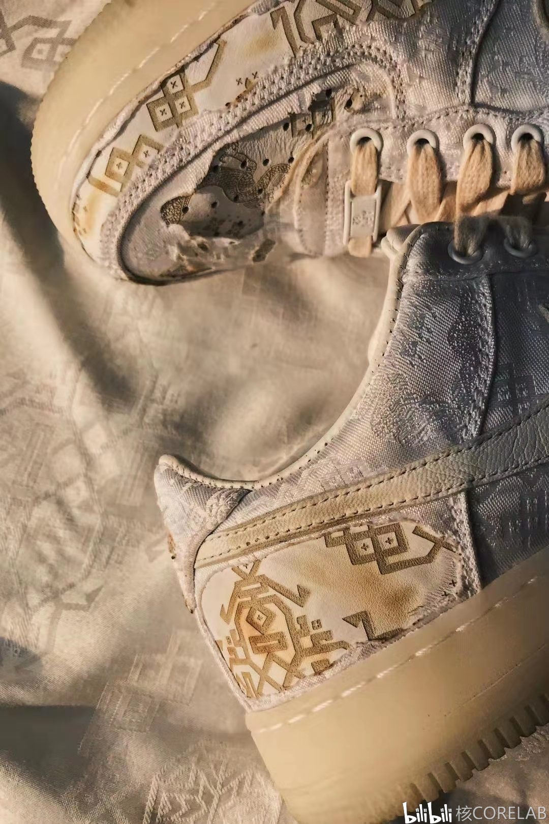 nikeairforce1lowxclot蓝丝绸白丝绸球鞋开箱检查