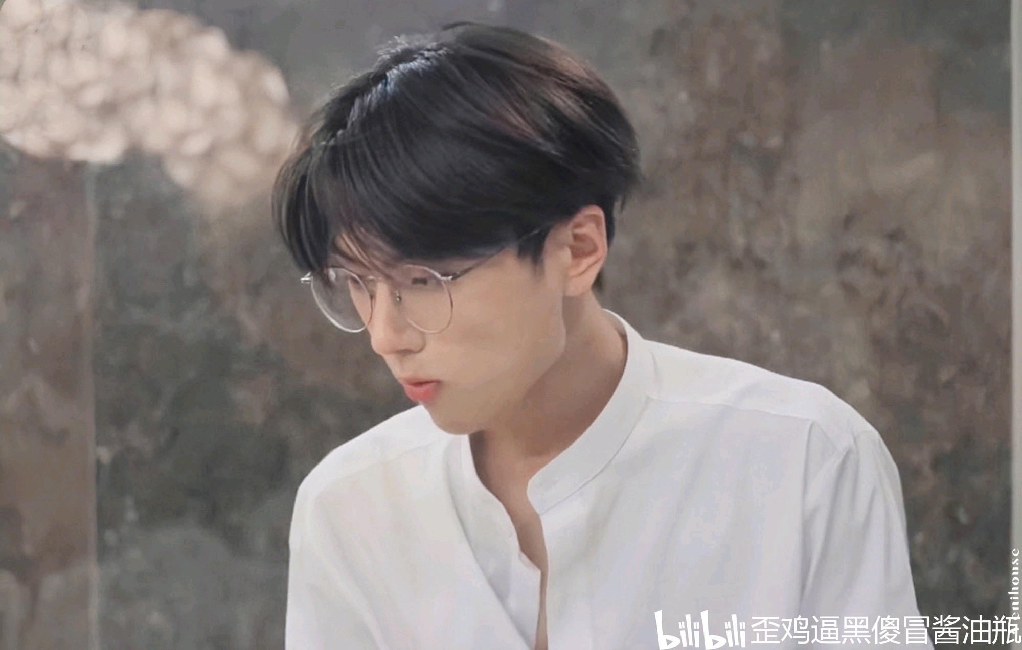 还是队长呢 想收来当女儿 直播截图照 节目截图照 朴综星jay2002-4-20