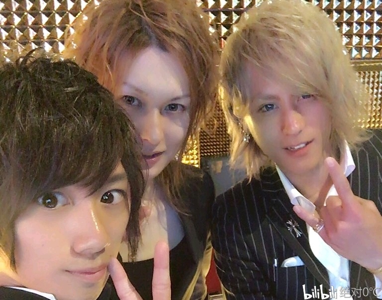 【牛郎科普组】初代神7:顶级日本牛郎是如何变革业界的以及他们的近况。斗富?结婚? 哔哩哔哩