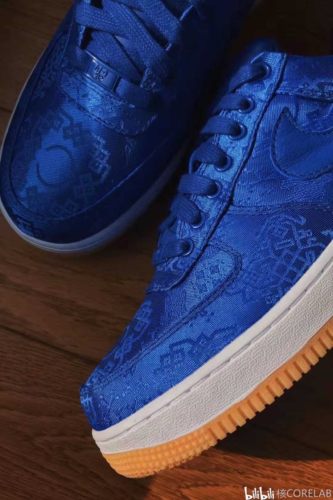 nikeairforce1lowxclot蓝丝绸白丝绸球鞋开箱检查