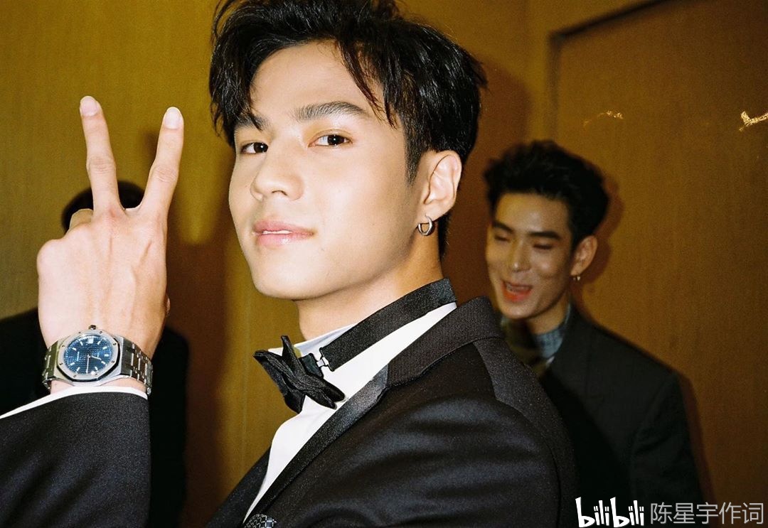 泰剧男偶像bankthiti玩起男变女大片秀附泰国娱乐圈偶像男星集体变