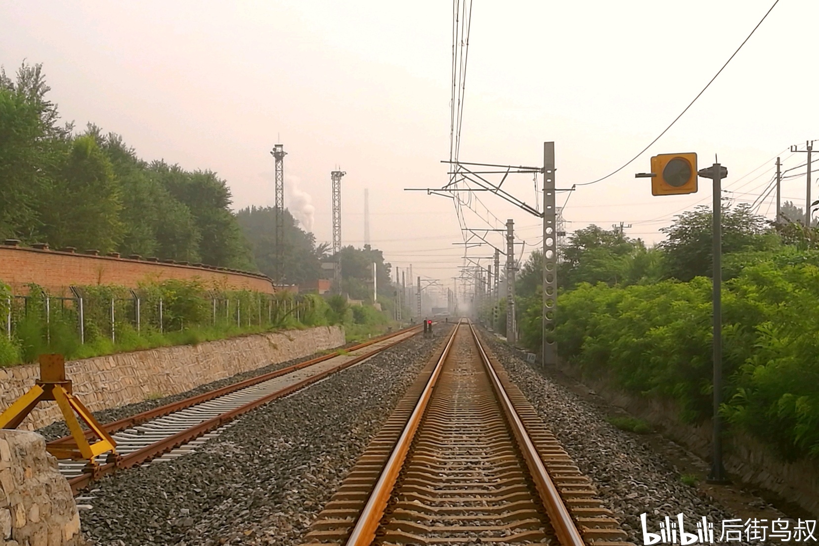 南仇站,八月初的清晨拍车体验