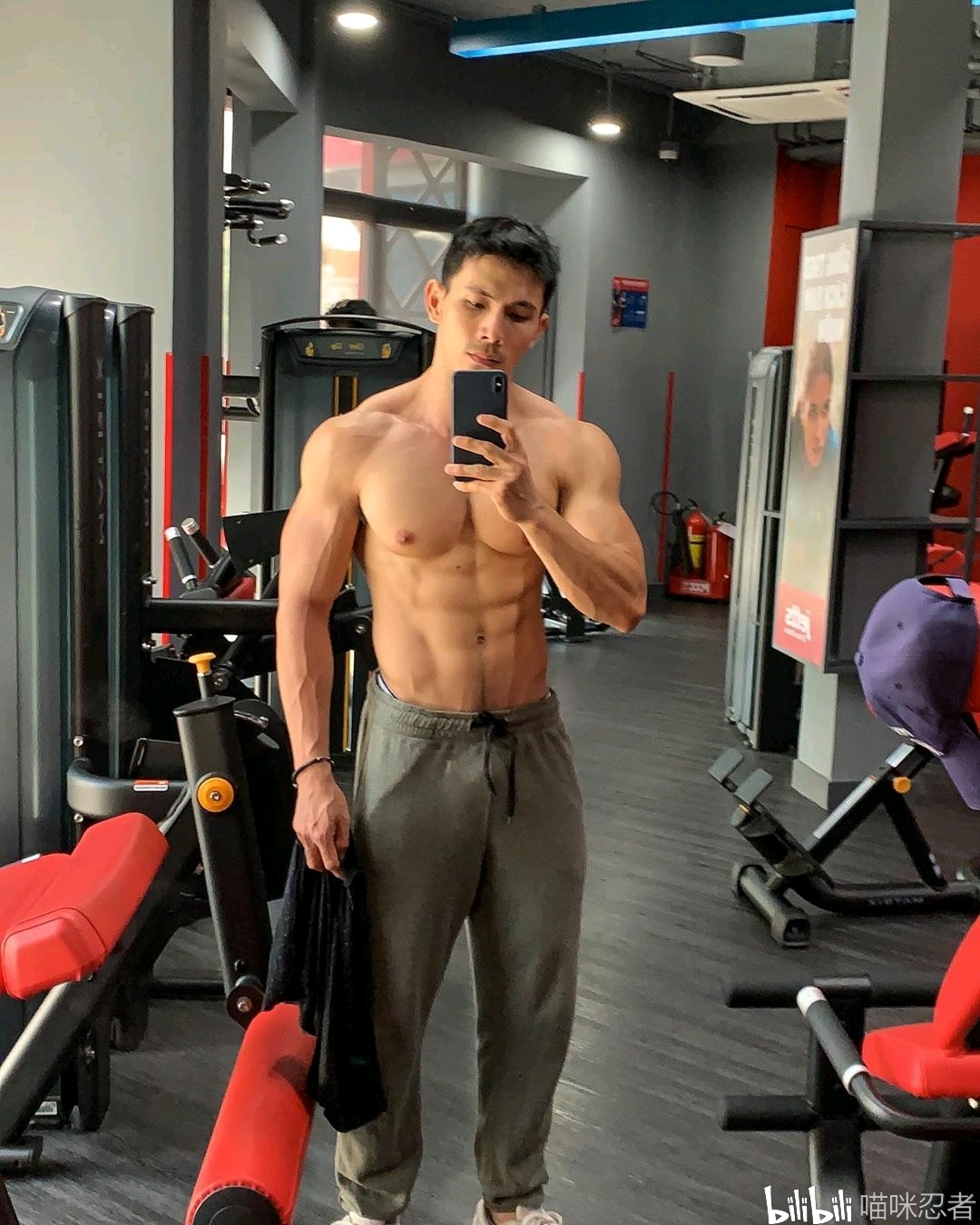 顶流天菜级男神 | 胡志明市 肌肉健身男模seven_nguyen56 - 哔哩哔哩