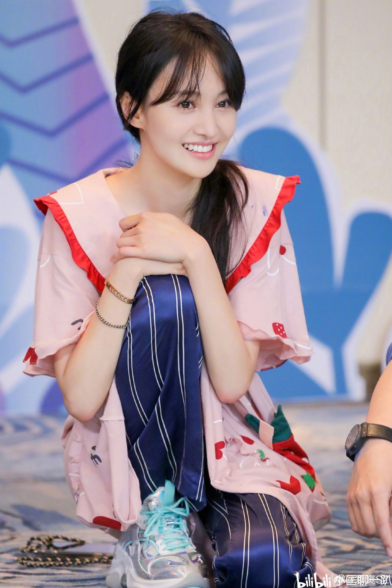 郑爽华晨宇同一时间爆出孩子,为什么华晨宇风评比郑爽好那么多