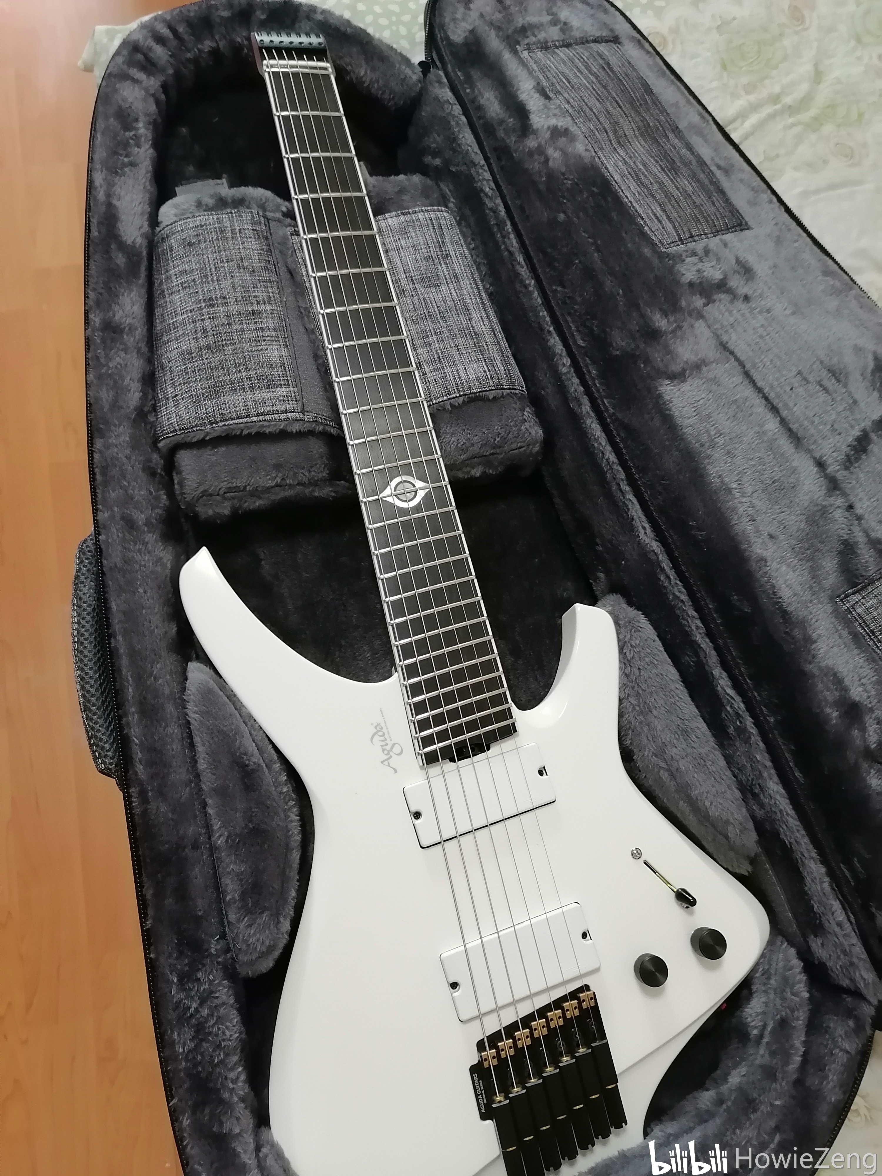 agudablackhole黑洞7弦电吉他测评