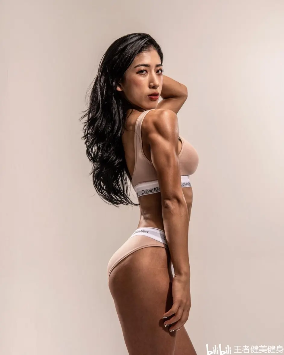 体态迷人的韩国比基尼选手--yang seo eun - 哔哩哔哩
