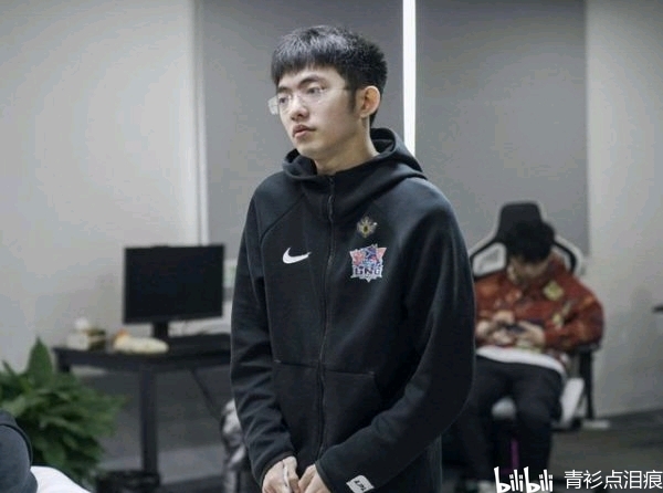 金贡确认不续约fpx?发长文感谢俱乐部,新上单被曝是圣枪哥!
