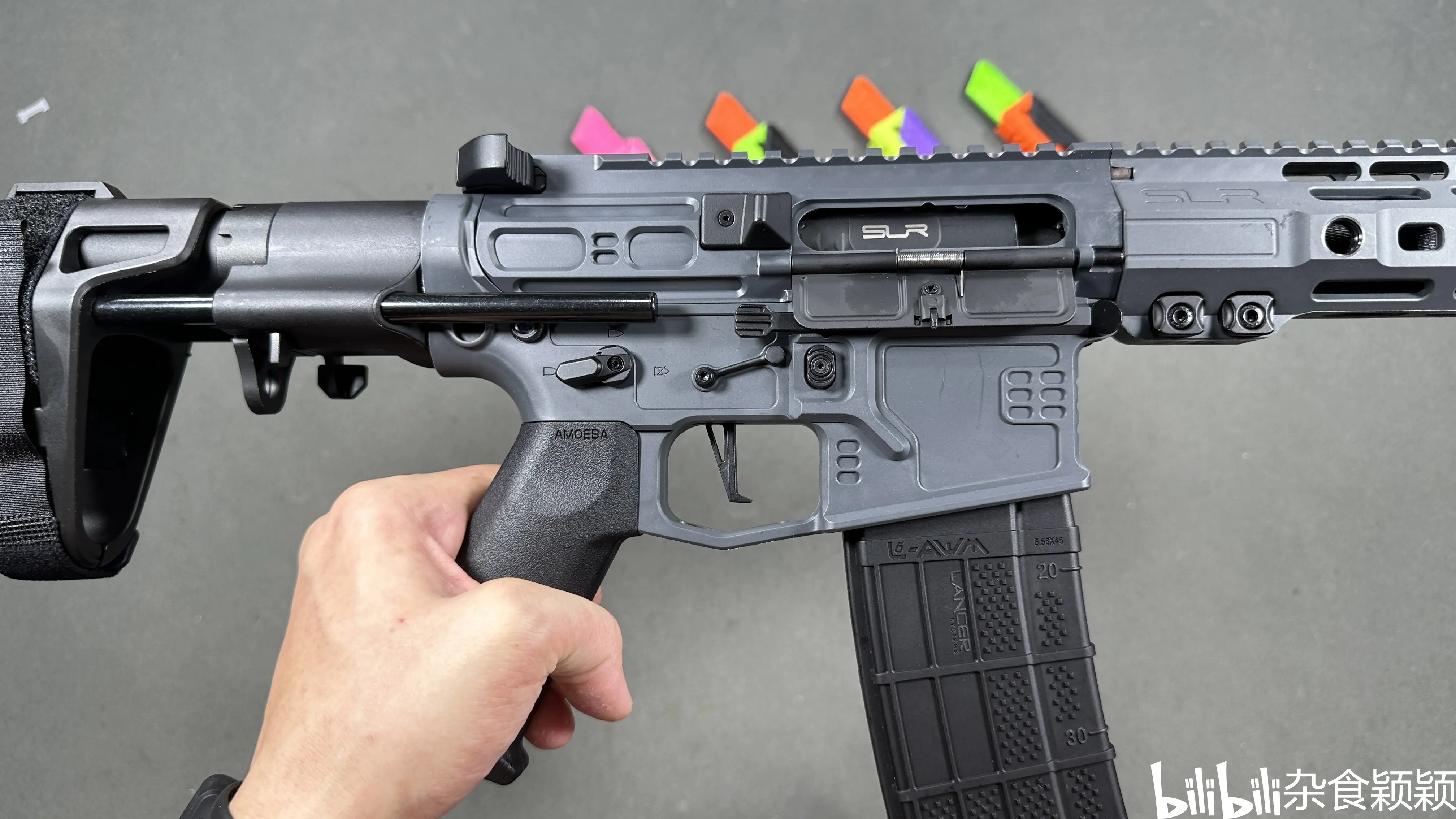 (颖颖)精击slr四代玩具灰色版本测评!【海外授权搬运】