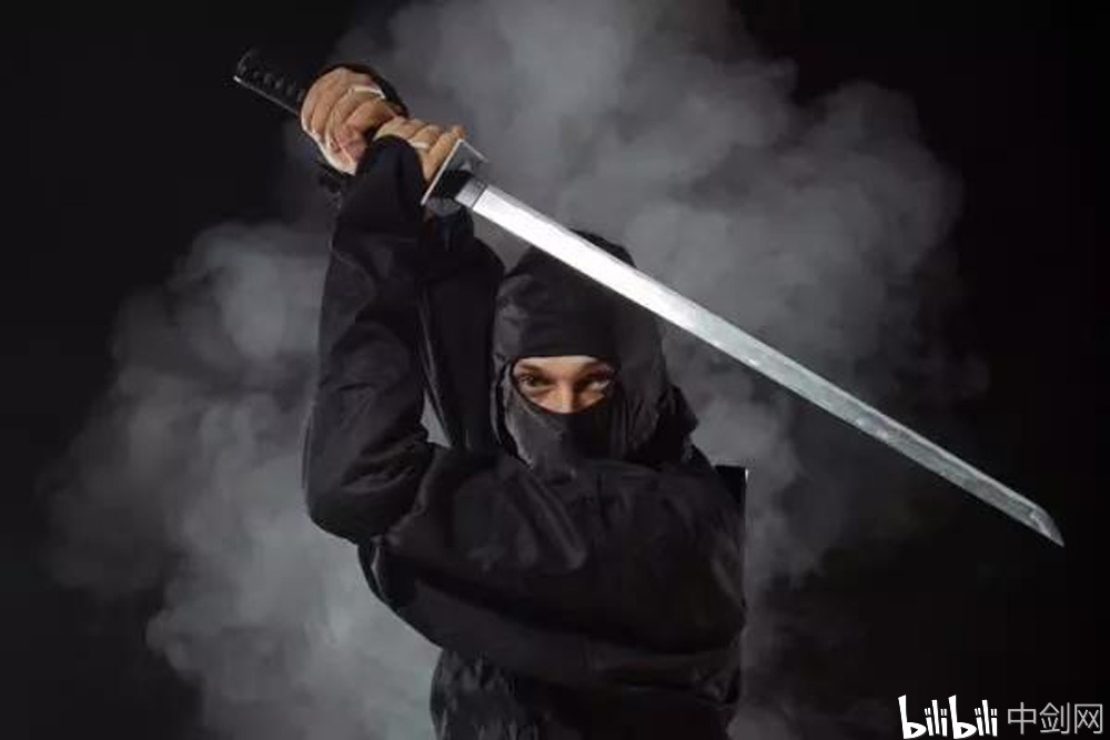 忍者刀和武士刀的区别 哔哩哔哩