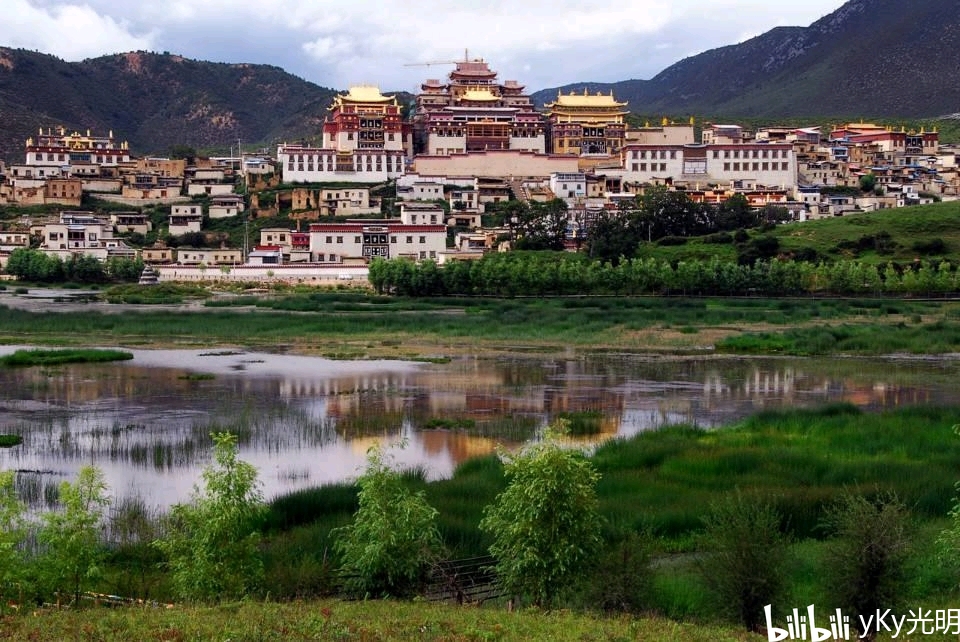 扎巴格丹一一阿若康巴